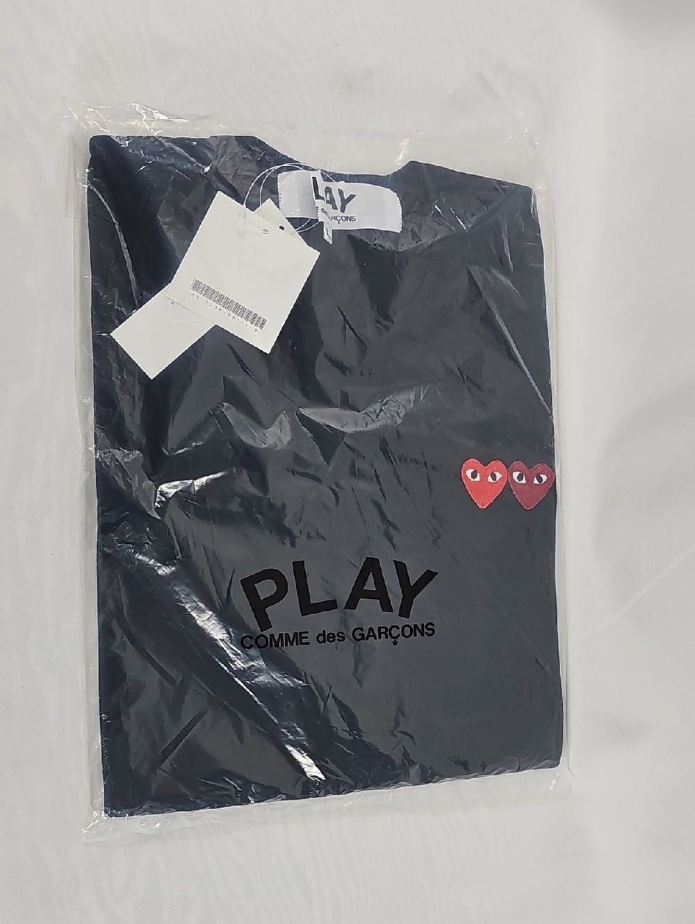 Comme des Garçons PLAY Black T-Shirt with Red Double Heart Logo - Picture 3 of 3